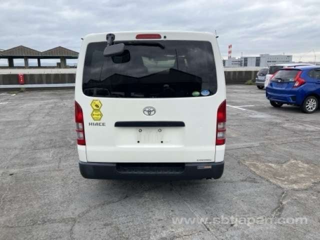 2018 TOYOTA HIACE VAN DX