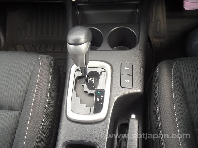 2022 TOYOTA HILUX Z