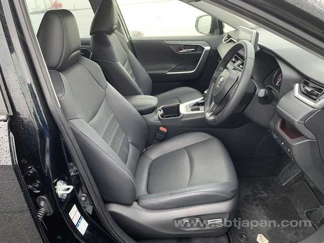 2022 TOYOTA RAV4 G