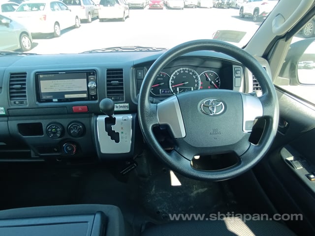 2019 TOYOTA REGIUSACE VAN DX