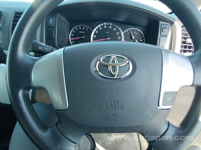 2019 TOYOTA REGIUSACE VAN DX