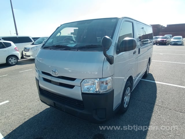 2019 TOYOTA REGIUSACE VAN DX