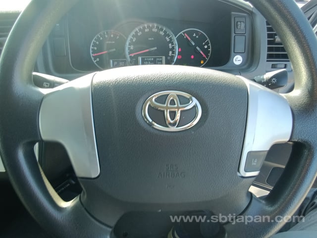 2019 TOYOTA REGIUSACE VAN DX