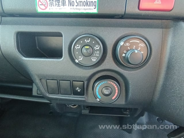 2019 TOYOTA REGIUSACE VAN DX