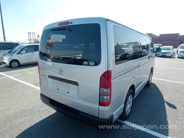 2019 TOYOTA REGIUSACE VAN DX
