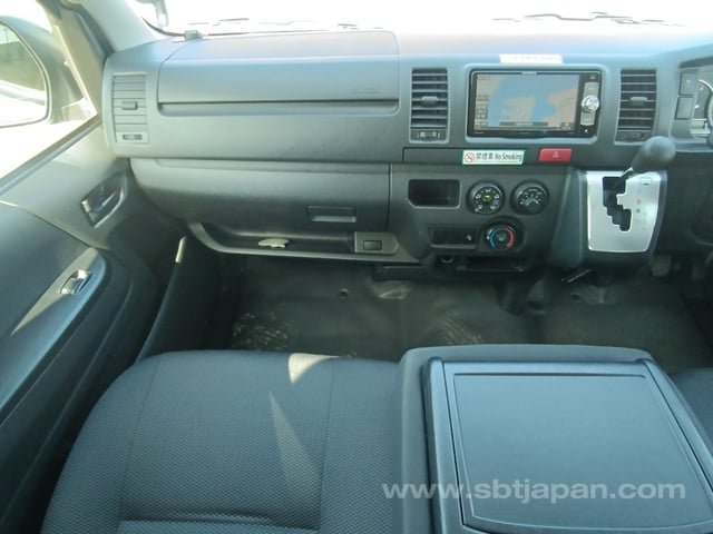 2019 TOYOTA REGIUSACE VAN DX