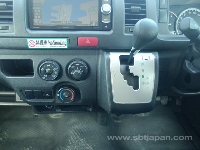 2019 TOYOTA REGIUSACE VAN DX