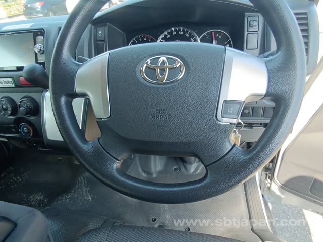 2019 TOYOTA REGIUSACE VAN DX