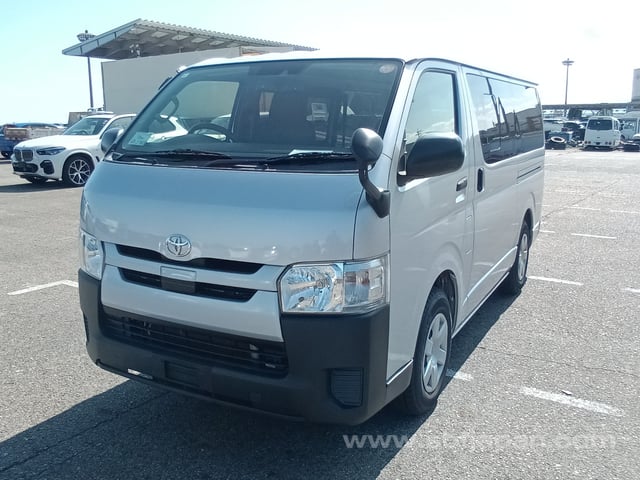 2019 TOYOTA REGIUSACE VAN DX