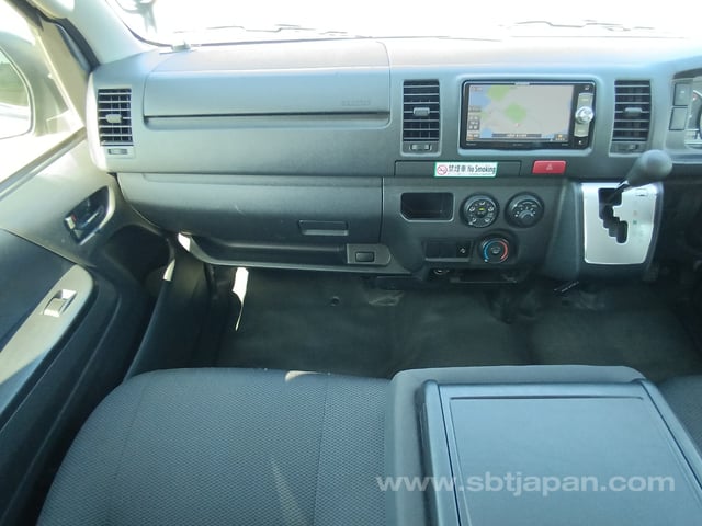 2019 TOYOTA REGIUSACE VAN DX