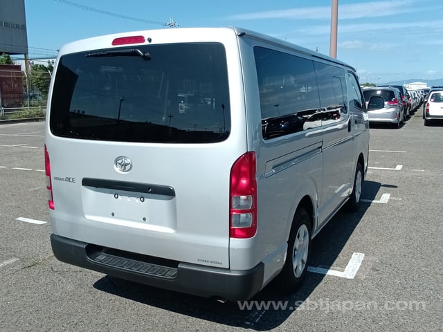 2019 TOYOTA REGIUSACE VAN DX