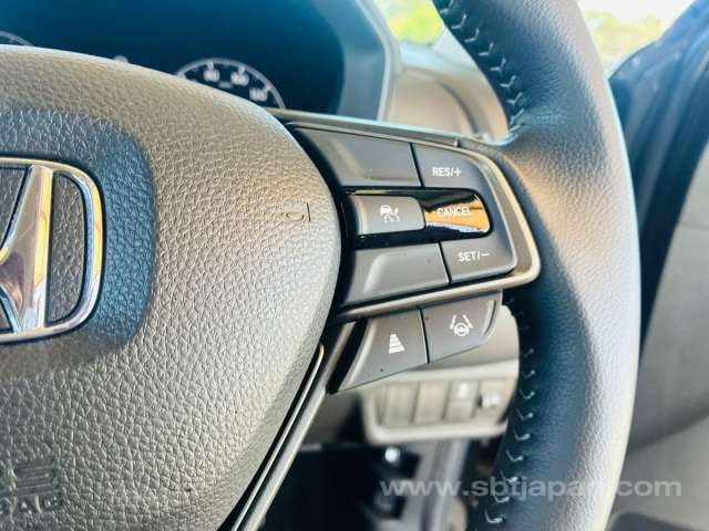 2025 HONDA WR-V Z