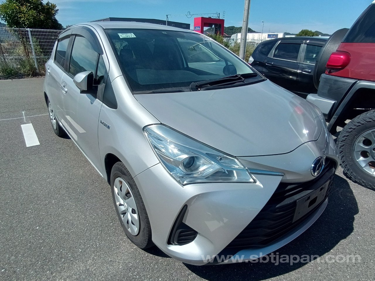 2019 Toyota Vitz, photo 1 of 1