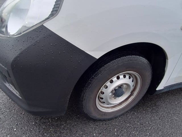 2021 NISSAN AD VAN VE EMERGENCY BRAKE