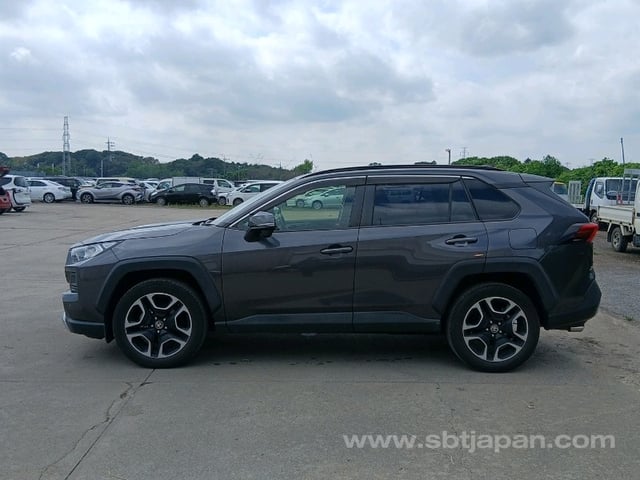 2021 TOYOTA RAV4 ADVENTURE