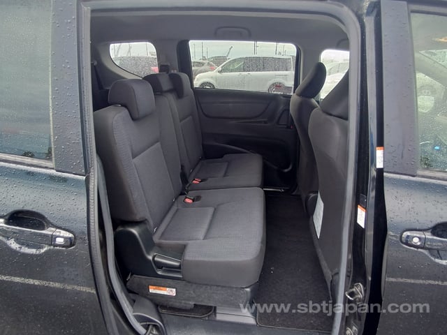 2018 TOYOTA SIENTA G