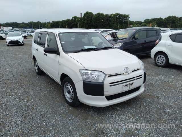 2023 TOYOTA YARIS CROSS HYBRID X