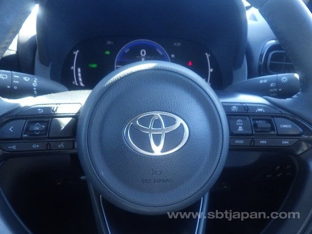 2024 TOYOTA YARIS CROSS HYBRID G