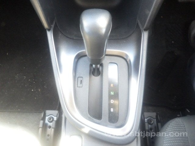 2024 TOYOTA YARIS CROSS HYBRID G