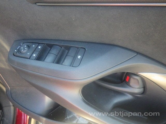 2024 TOYOTA YARIS CROSS HYBRID G
