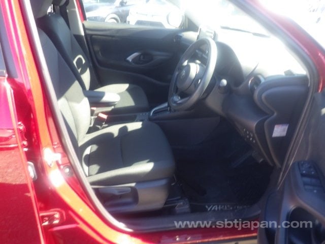 2024 TOYOTA YARIS CROSS HYBRID G