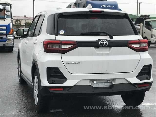 2024 TOYOTA RAIZE X