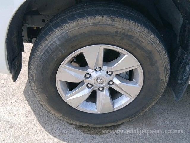 2022 TOYOTA LAND CRUISER PRADO TX L PKG