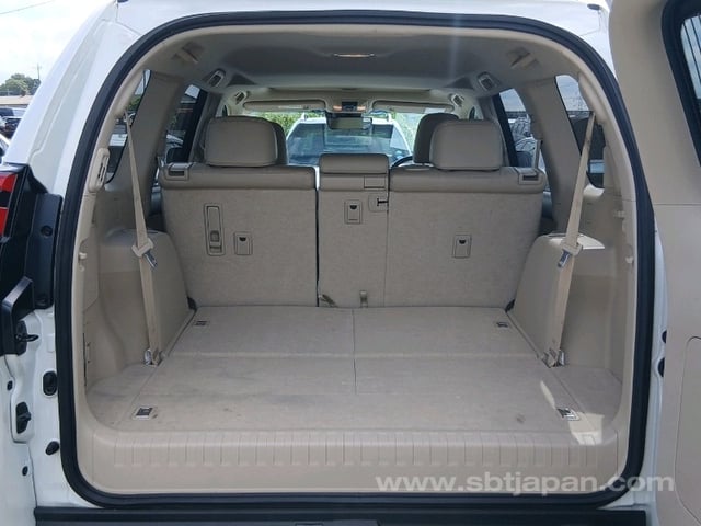 2022 TOYOTA LAND CRUISER PRADO TX L PKG
