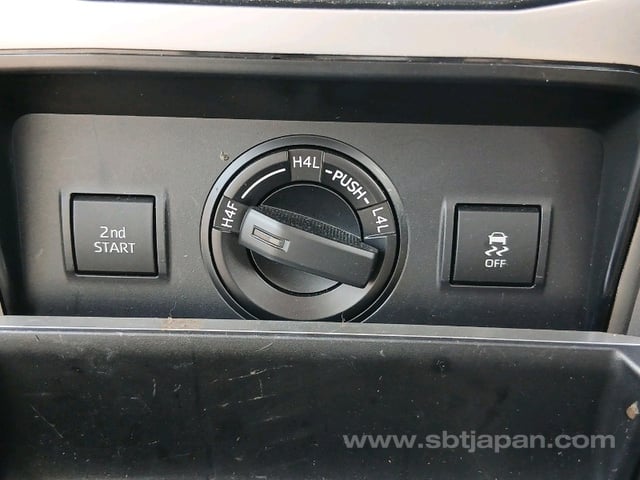 2022 TOYOTA LAND CRUISER PRADO TX L PKG