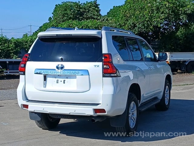 2022 TOYOTA LAND CRUISER PRADO TX L PKG
