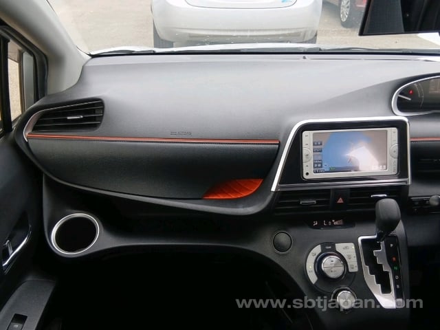 2017 TOYOTA SIENTA HYBRID G