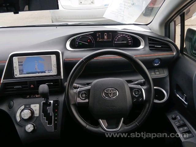 2017 TOYOTA SIENTA HYBRID G