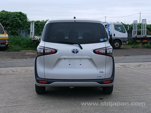 2017 TOYOTA SIENTA HYBRID G