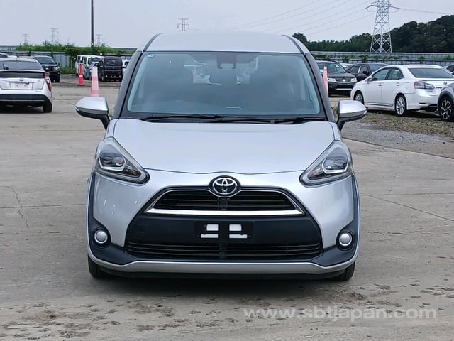2017 TOYOTA SIENTA HYBRID G