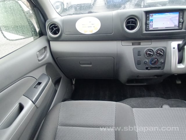 2021 NISSAN NV350CARAVAN DX