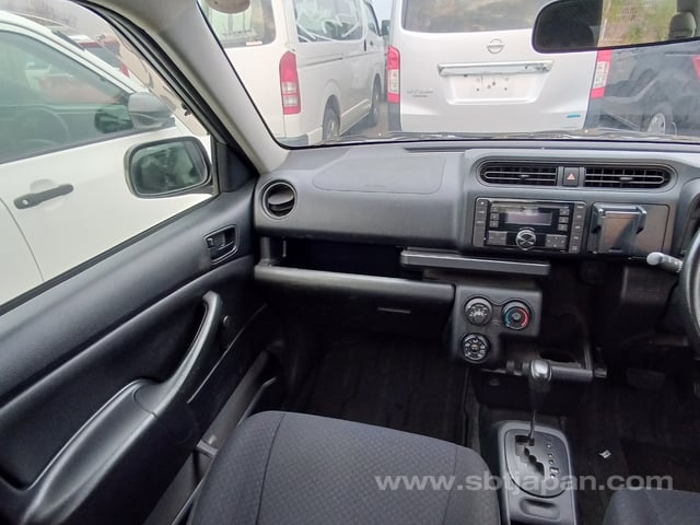 2016 TOYOTA PROBOX VAN DX