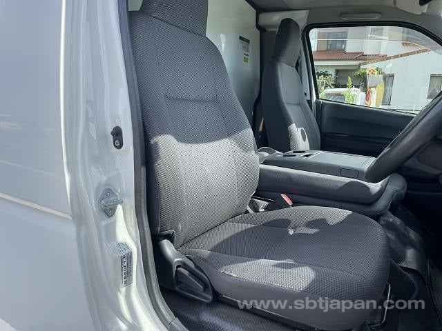 2019 TOYOTA REGIUSACE VAN FREEZER VAN -7℃～