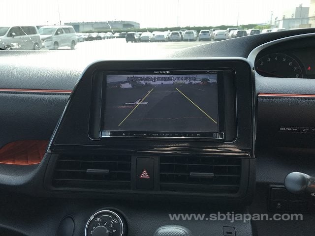 2016 TOYOTA SIENTA X V PKG