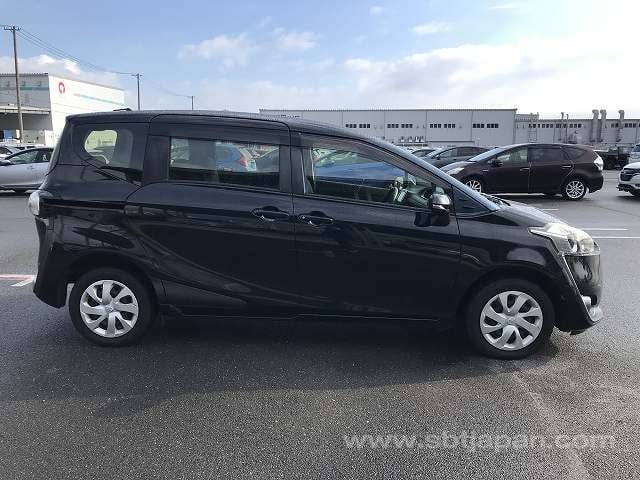2016 TOYOTA SIENTA X V PKG