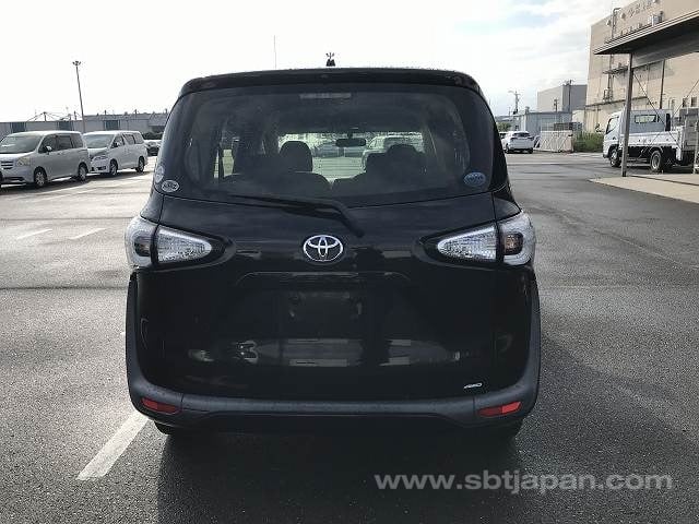 2016 TOYOTA SIENTA X V PKG