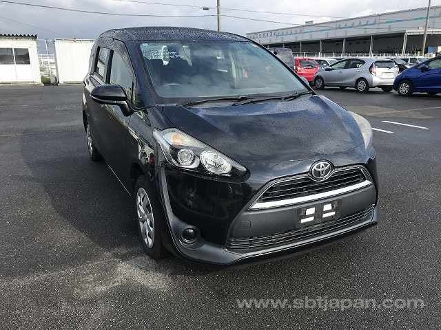 2022 TOYOTA HILUX Z