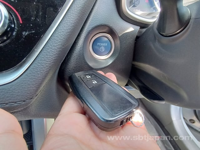 2022 TOYOTA COROLLA CROSS HYBRID G