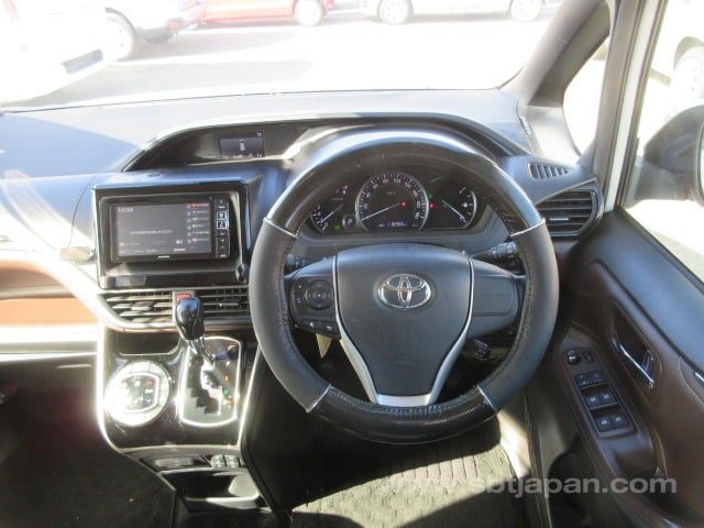2016 TOYOTA ESQUIRE GI