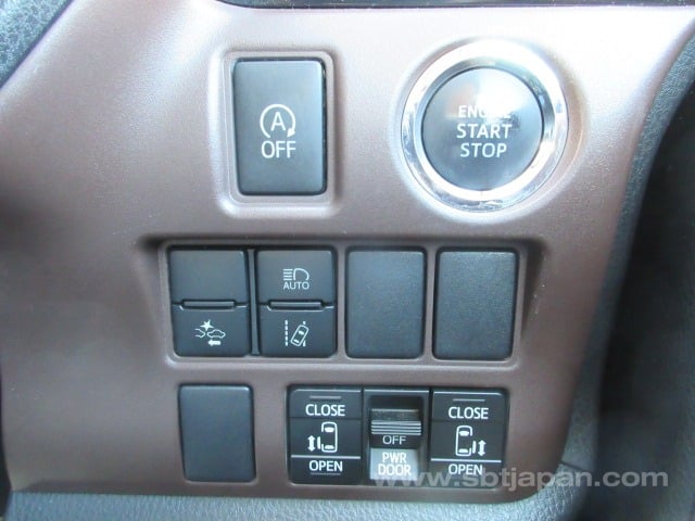 2016 TOYOTA ESQUIRE GI