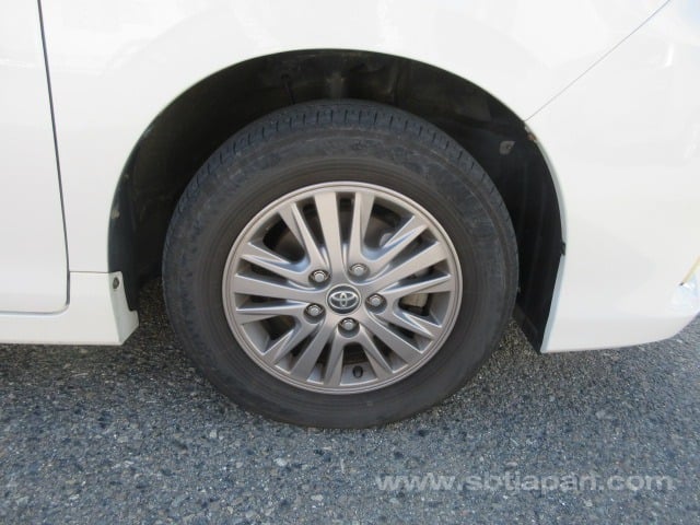 2016 TOYOTA ESQUIRE GI