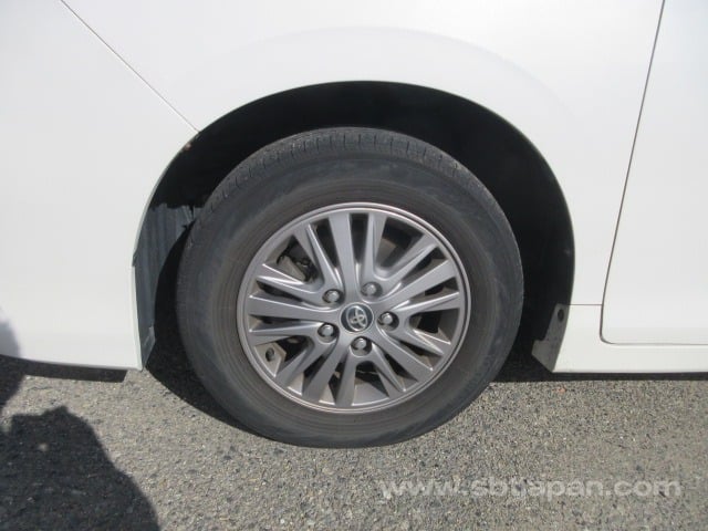 2016 TOYOTA ESQUIRE GI