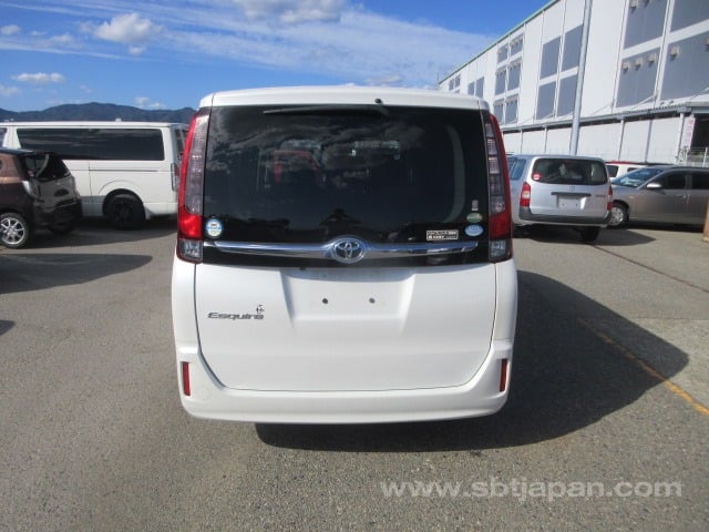 2016 TOYOTA ESQUIRE GI