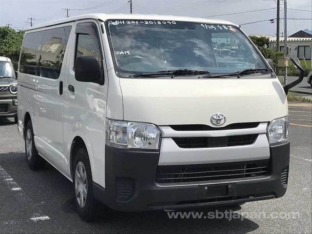 2021 TOYOTA HIACE VAN DX