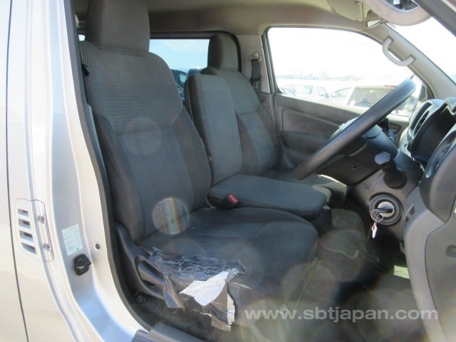 2020 NISSAN NV350CARAVAN DX