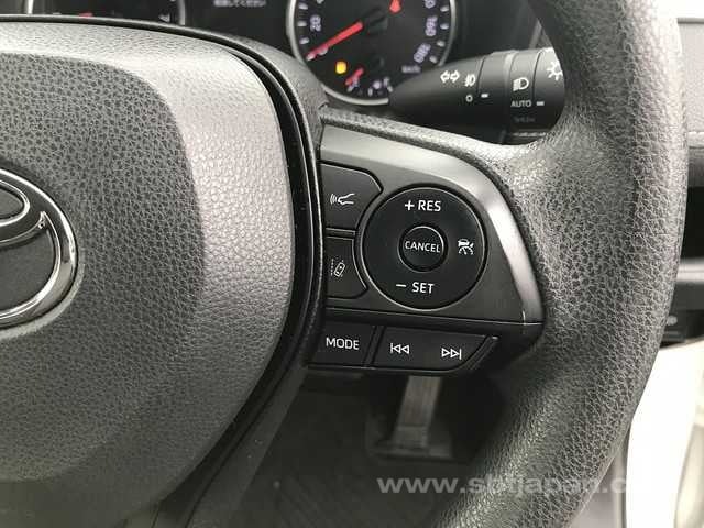 2021 TOYOTA RAV4 X
